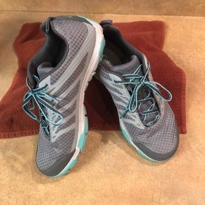 Columbia techlite tennis shoe